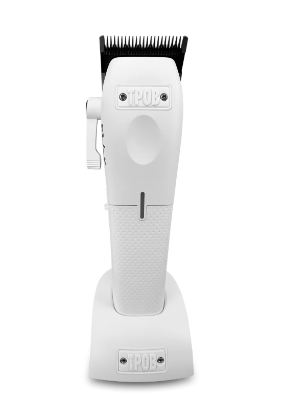 PLAY Clipper Whiteout Edition