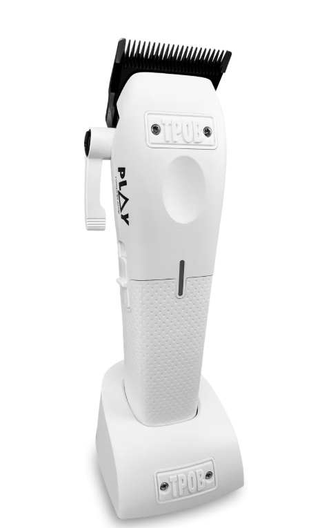 PLAY Clipper Whiteout Edition